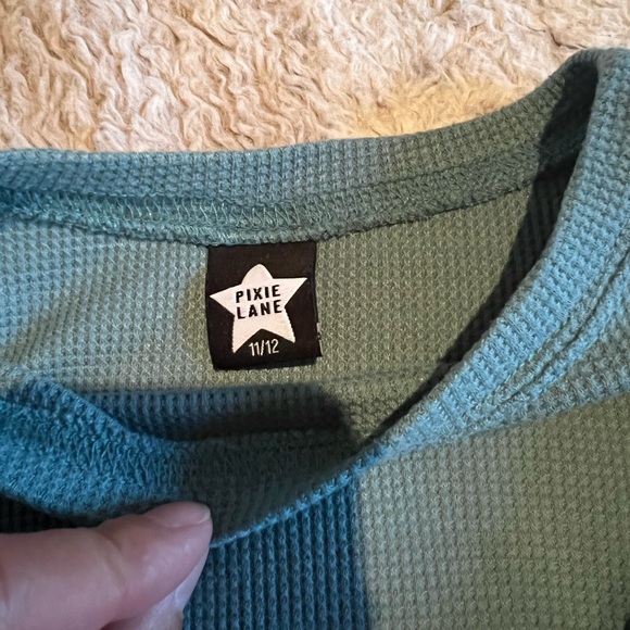 Pixie Lane Thermal Pj set - size 11/12 Girl - Picture 4 of 5